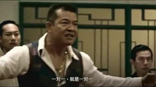 别人打架大哥吃瓜视频大全,大哥吃瓜，围观打架现场视频大全