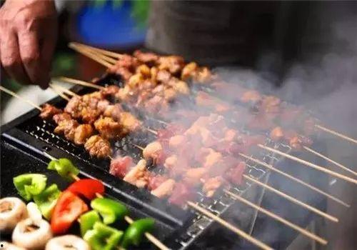 大瓜头吃烤串视频,一场视觉与味蕾的双重盛宴