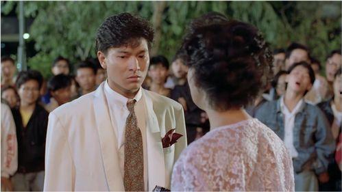 吃瓜直播刘德华视频,刘德华吃瓜瞬间，网友直呼接地气