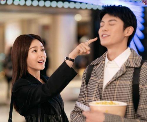 吃瓜姐弟恋博主视频下载,视频下载背后的故事