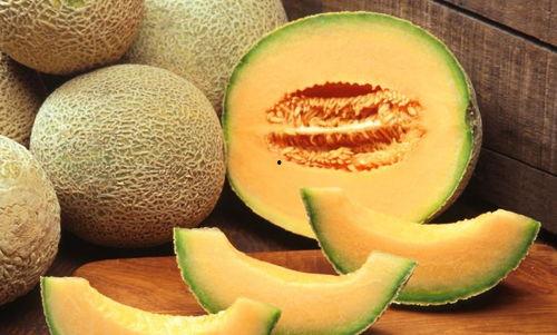 法国人吃哈密瓜视频,哈密瓜的法国风情之旅