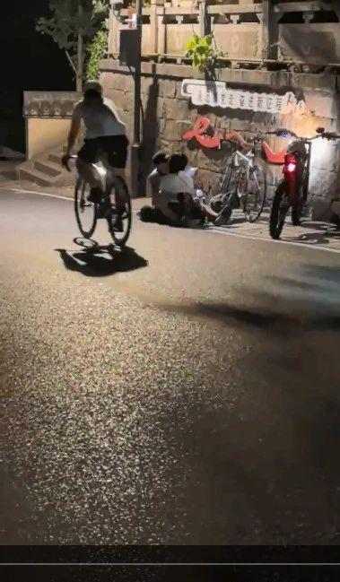 杭州骑行圈吃瓜视频,吃瓜视频揭秘圈中幕后故事
